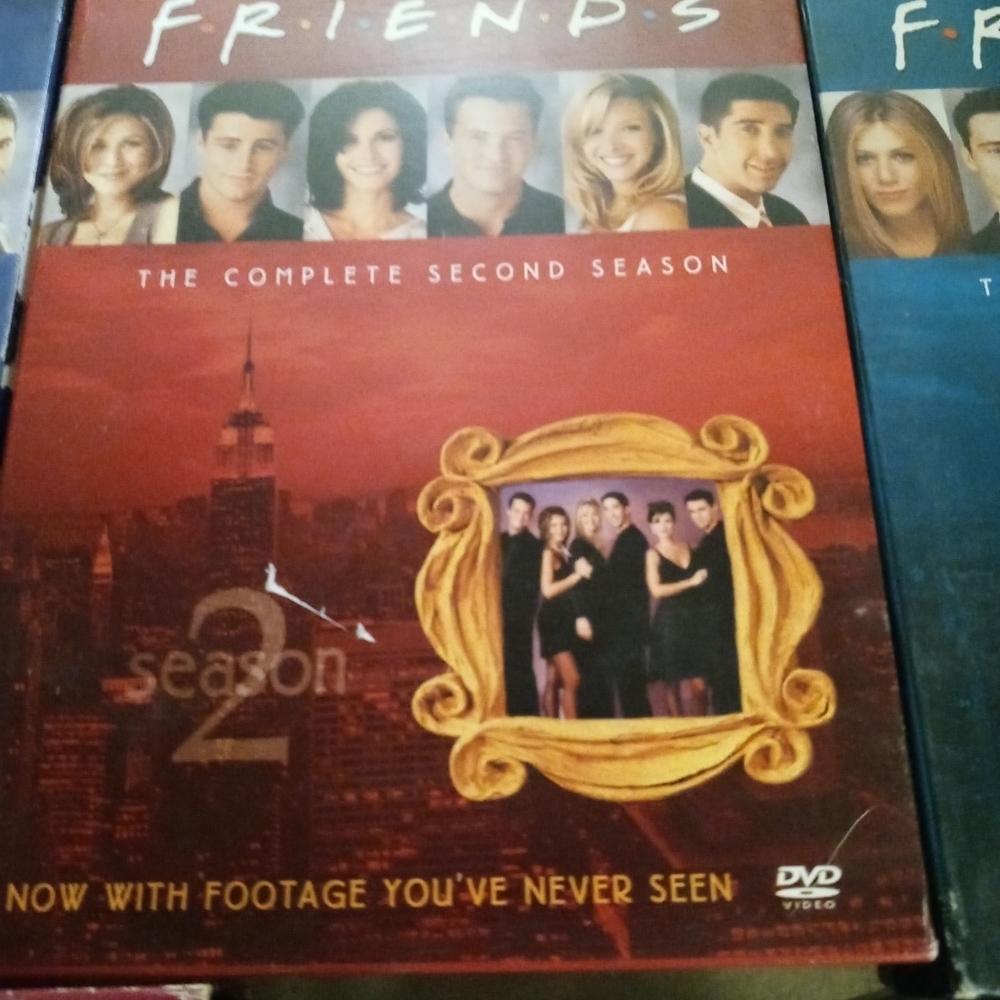 PREOWNED friends complete series 10 seasons 1 2 3 4 5 6 7 8 9 10 - Picture 3 of 10